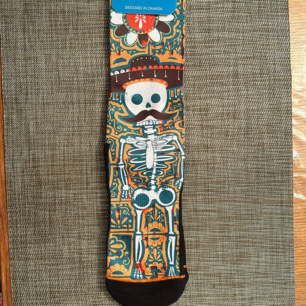 Good Luck Socks NWT adult 8-13